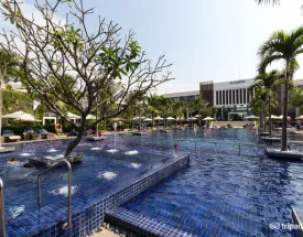 SUNRISE HOIAN BEACH RESORT